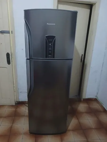 Geladeira Panasonic Inox 127v modelo novo