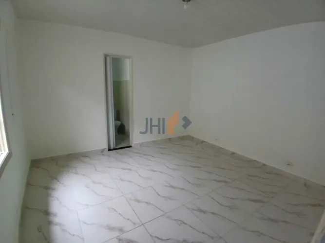 Casa de fundos na Vila Madalena com 36 m² para locação