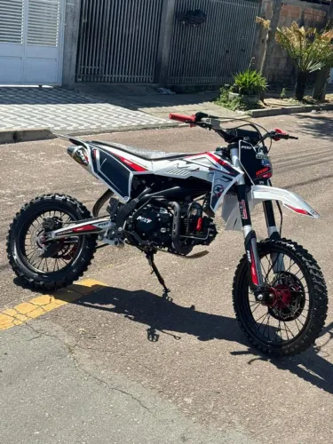 Mxf pro racing 150cc em ótimo estado 