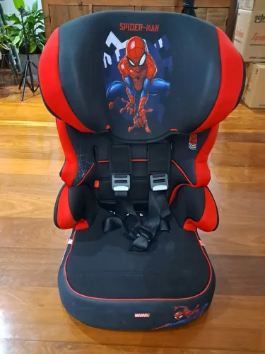 Cadeira de carro team tex homem aranha usado
