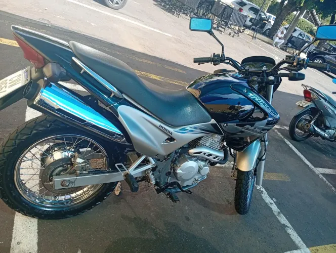 Vende se Falcon nx400