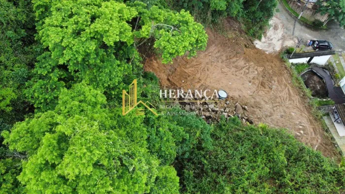 Terreno com RGI, 978m² na Taquara aceitando permuta !!