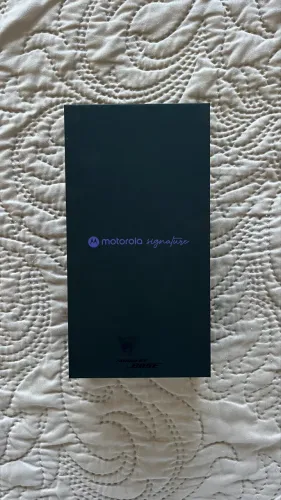 (LACRADO) Smartphone Motorola Signature 5G - 512GB- Preto