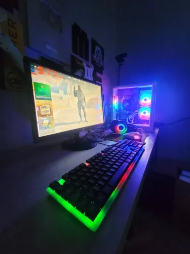 PC GAMER RYZEN BRANCO TOP COMPLETO MONITOR TECLADO MOUSE HEADPHONE RODA CS2 GTA5 ROBLOX