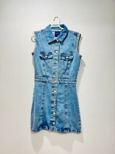 Vestido jeans TAM 36 (Novo)