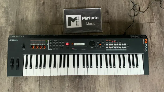 Yamaha mx 61