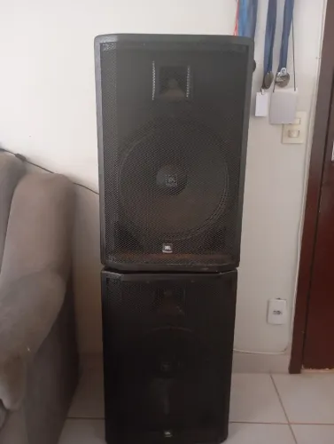 Caixa de Som JBL Ativa e Passiva de 15