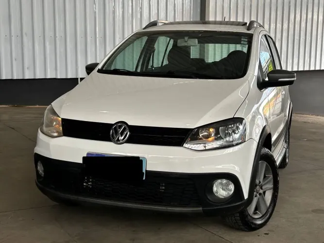 Volkswagen Crossfox 1.6 MI Total Flex 8V 5P 2012