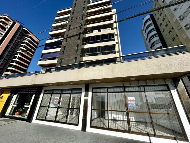 Sala comercial com aproximadamente 81m² no bairro Centro - Balneário Piçarras/SC (Cód. 214