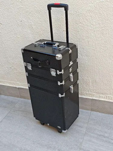 Maleta de Maquiagem Profissional Rubys 3 andares preta