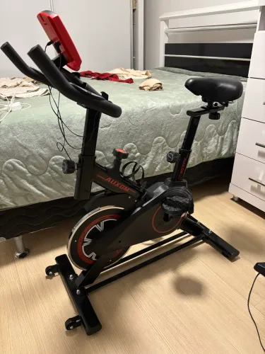 Bicicleta ergométrica em casa