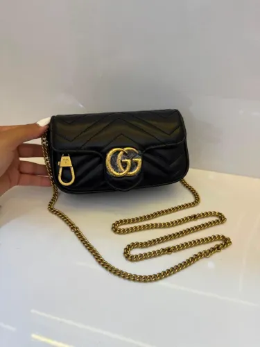 Bolsas linha italiana. Inspiração Gucci