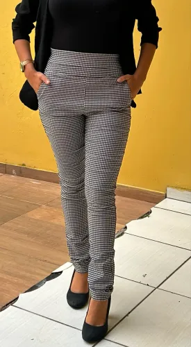 Calça quadriculada 
