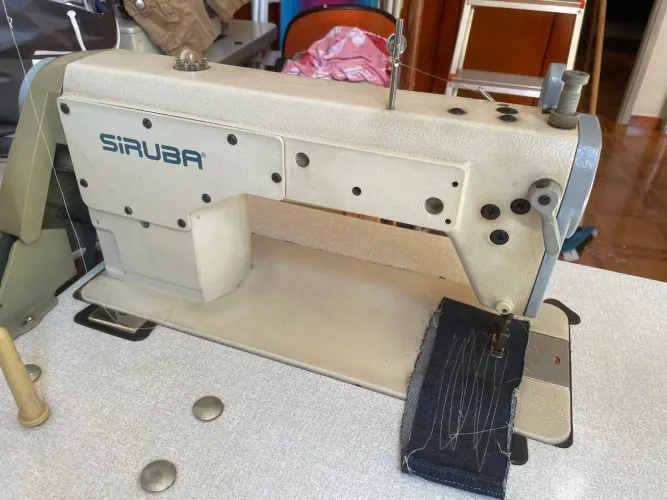 Máquina Industrial Reta - Siruba 