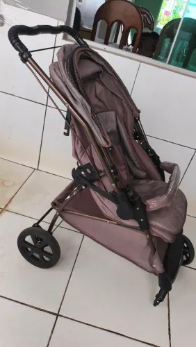 Carrinho de bebê Caramelo Galzerano