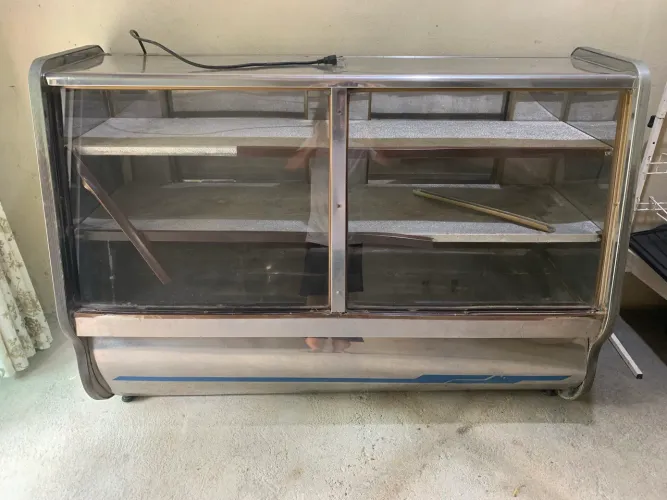 Expositor refrigerado balcão frio 220v 1,60m