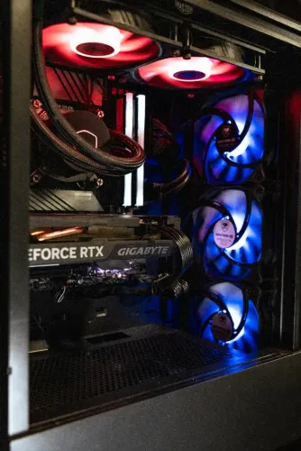 PC Gamer - i5-13400F + RTX 4060
