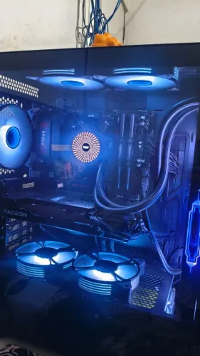 Vendo PC Gamer AMD Ryzen 7 5700+16GB de RAM DDR4 3200mhz+RX 6650 XT 8GB