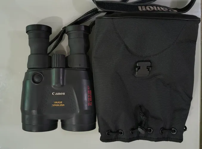 Binóculo Canon 18x50 IS UD 3.7° All Weather - Estabilizador de Imagem