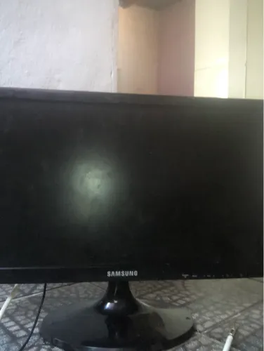 Monitor Da Samsung ?20P Com Conversor De Antena Integrado!!!