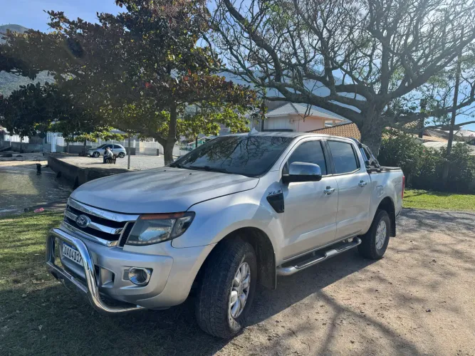 Ford Ranger XLS 2.5 16V 4X2 CD Flex 2013