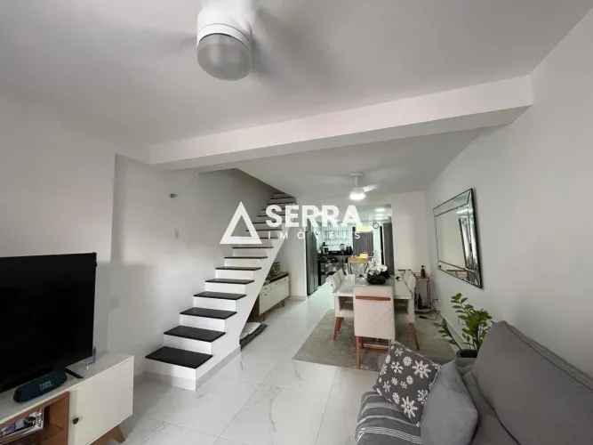 Stella Maris | Casa Triplex | 3 Suítes | 236m² Construídos | Energia Solar | Total Confort