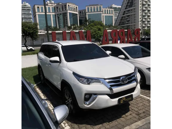 Toyota Hilux SW4 SRV 4X2 2.7 Flex 16V Aut. 2019