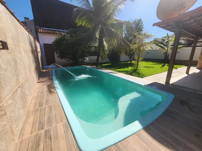 CASA A VENDA EM PORTO DA ROÇA/SAQUAREMA-RJ.