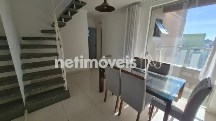 Cobertura de 02 quartos para locação no Castelo!