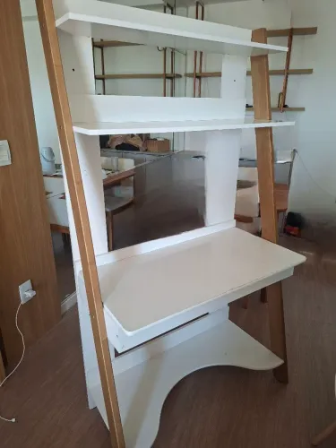 Escrivaninha com Estante Noah Nozes e Branco