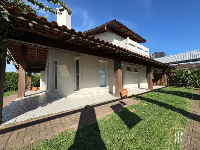 Imóvel Comercial e Residencial à Venda no Centro de Imbé, Rio Grande do Sul