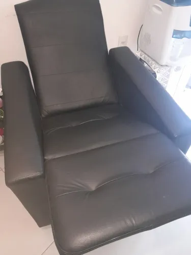 Vendo móveis para salão completo só chegar e trabalhar bancada espelhos