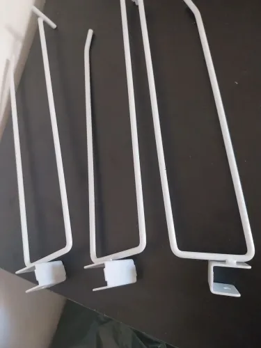 Vendi ganchos de prateleira 30cm ótima qualidade.