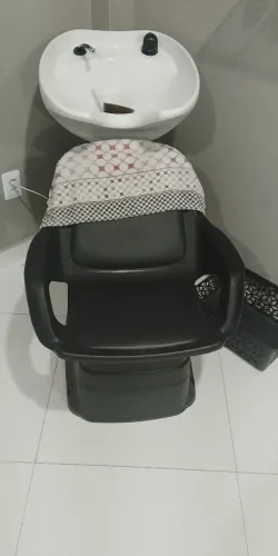 Vendo um kit salão de beleza