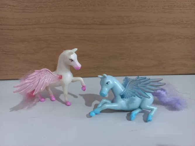 2 pégasus Barbie