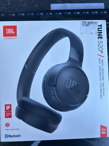 Fone de ouvido JBL Tune 520BT