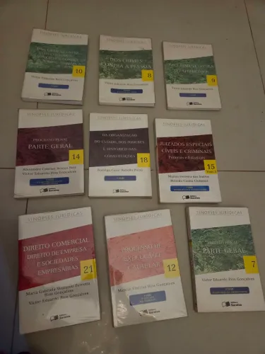 Livros colecao sinopses juridicas saraiva
