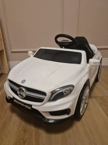 Mini carro elétrico infantil Mercedes 