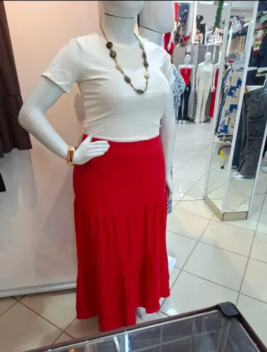 Saia vermelha 3 Marias