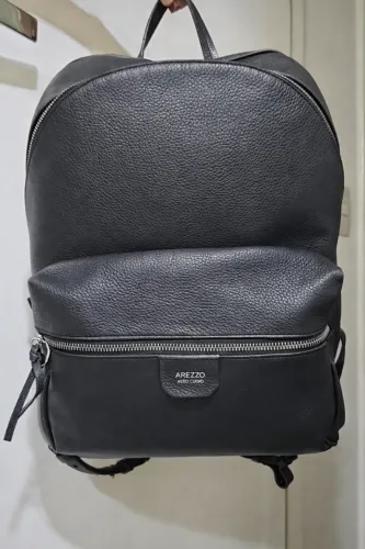 MOCHILA DE COURO AREZZO