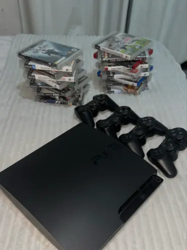 KIT PLAYSTATION 3 SLIM + 20 JOGOS ORIGINAIS + 4 CONTROLES