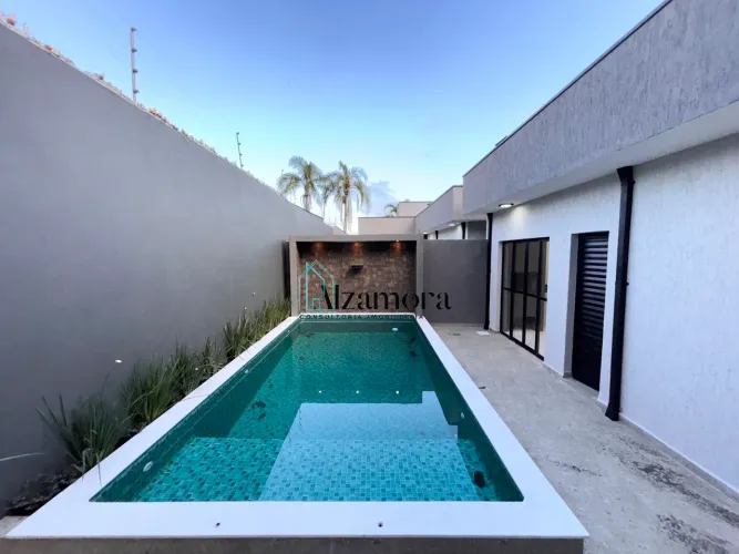 Casa com Piscina e Churrasqueira perto da Praia Bopiranga Itanhaém