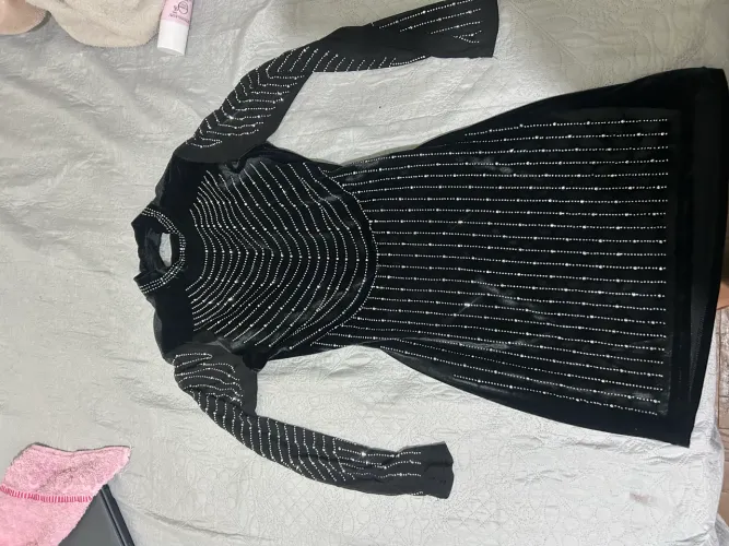 Vestido de veludo com brilho