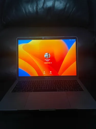 MacBook Pro 2017 Tela 13? 