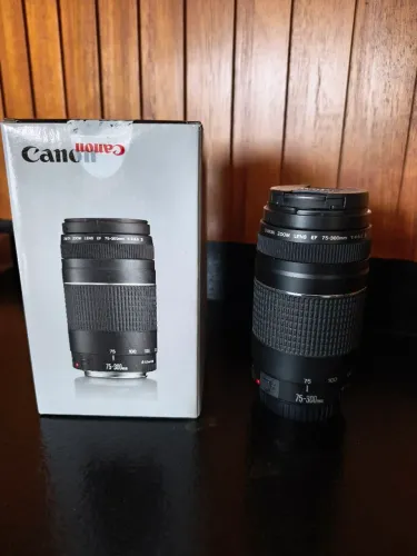 Objetiva Canon EF 75-300mm f/4-5.6 III - Como Nova / Na Caixa