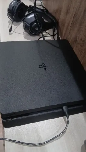 Ps4 slim