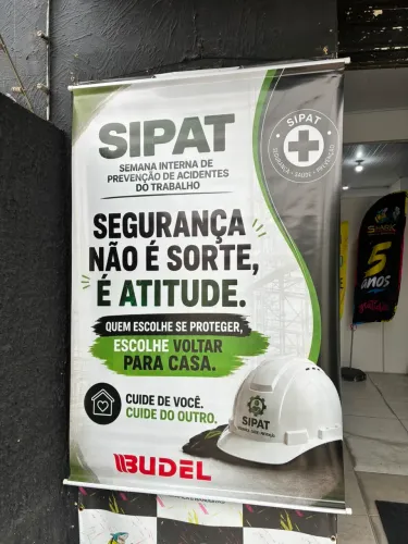 Faixa personalizada, banner personalizado, banner de comércio, placa,