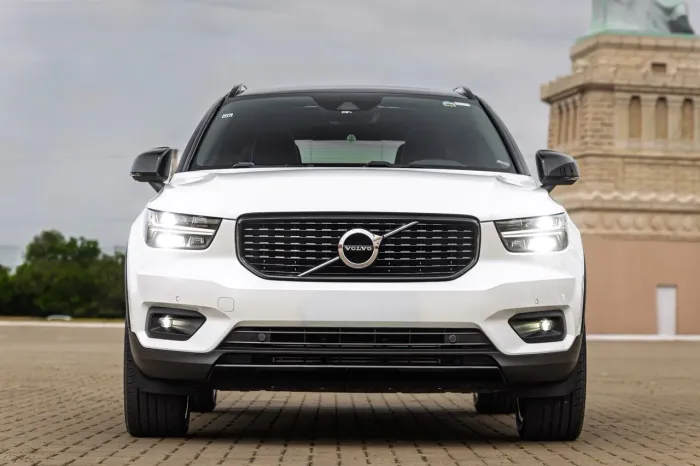 Volvo XC40 T-5 R-design 2.0 252cv AWD 2019