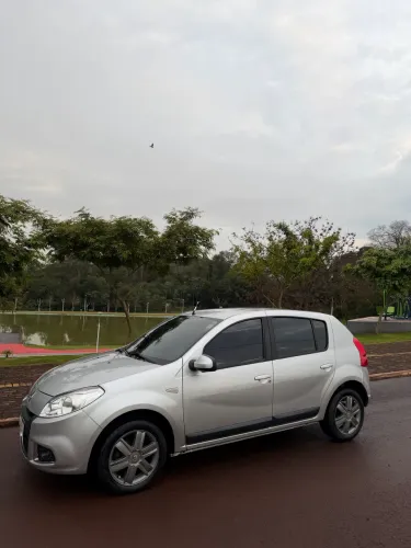Renault Sandero Privilège Hi-flex 1.6 8V 5P 2012