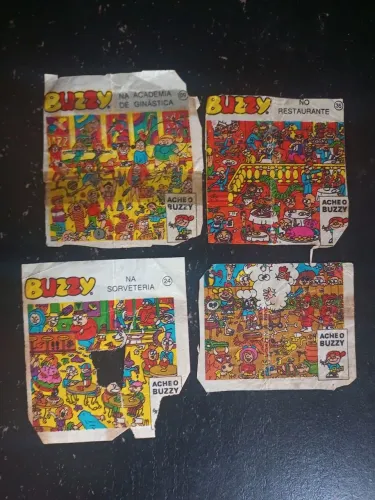 4 figurinhas - achei o Buzzy